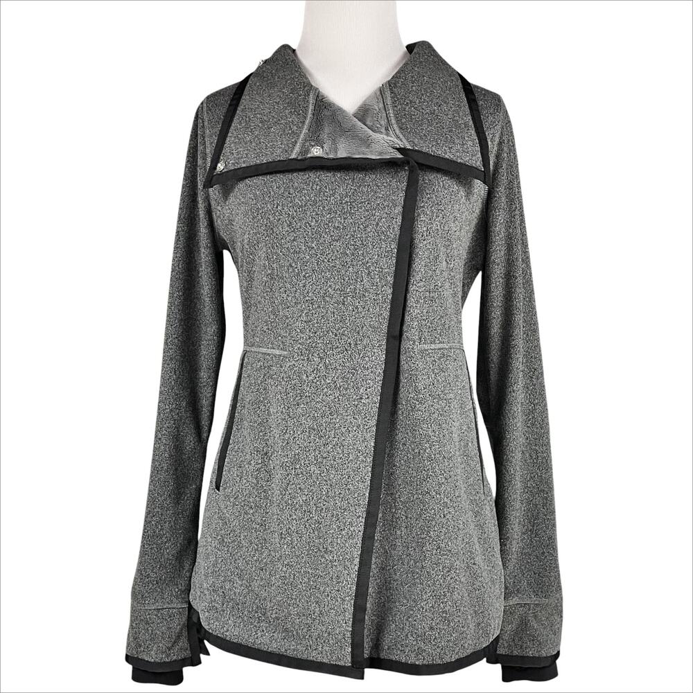 IVIVVA by LULULEMON Girl's "Big Business" Cozy Fleece Wrap Jacket Gray Size 14